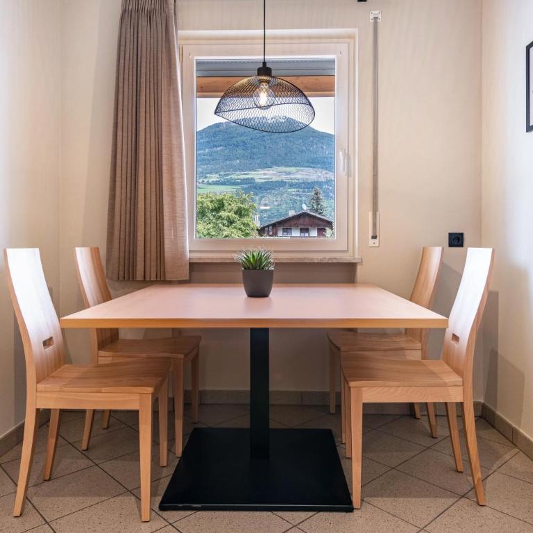 Ferienwohnung Hans - Premium Apartment mit 3 Schlafzimmern und Balkon - 10