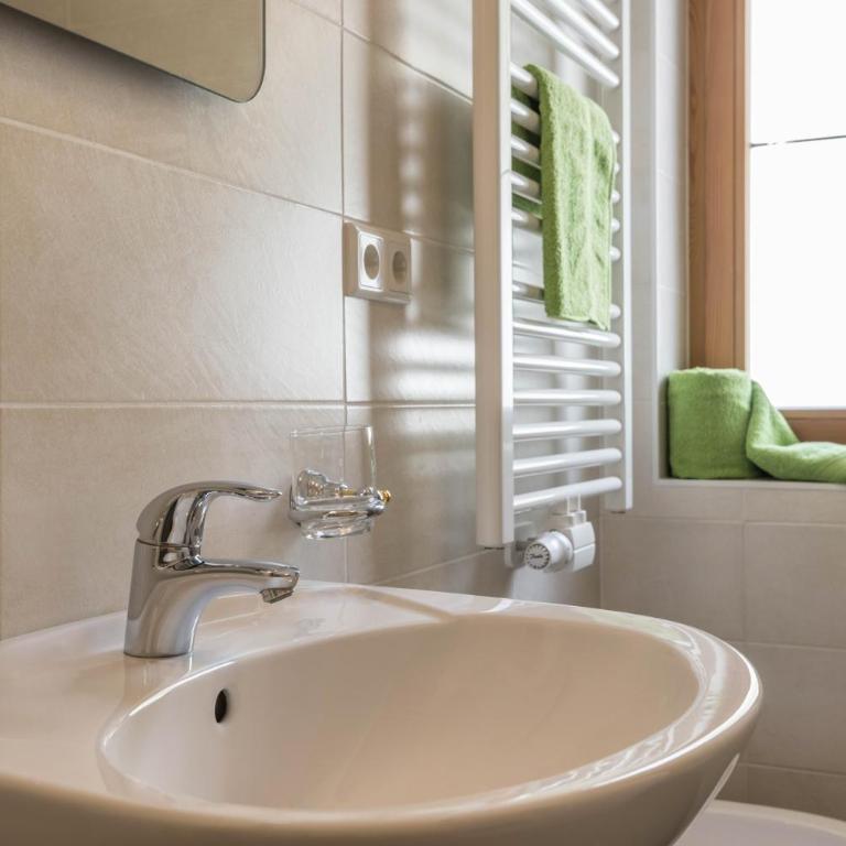Golserhof Sonne - Deluxe-Apartment mit 2 Schlafzimmern und Gartenblick - 14