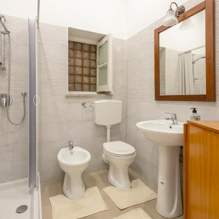 Duecento Passi - Apartment with Shower - 10