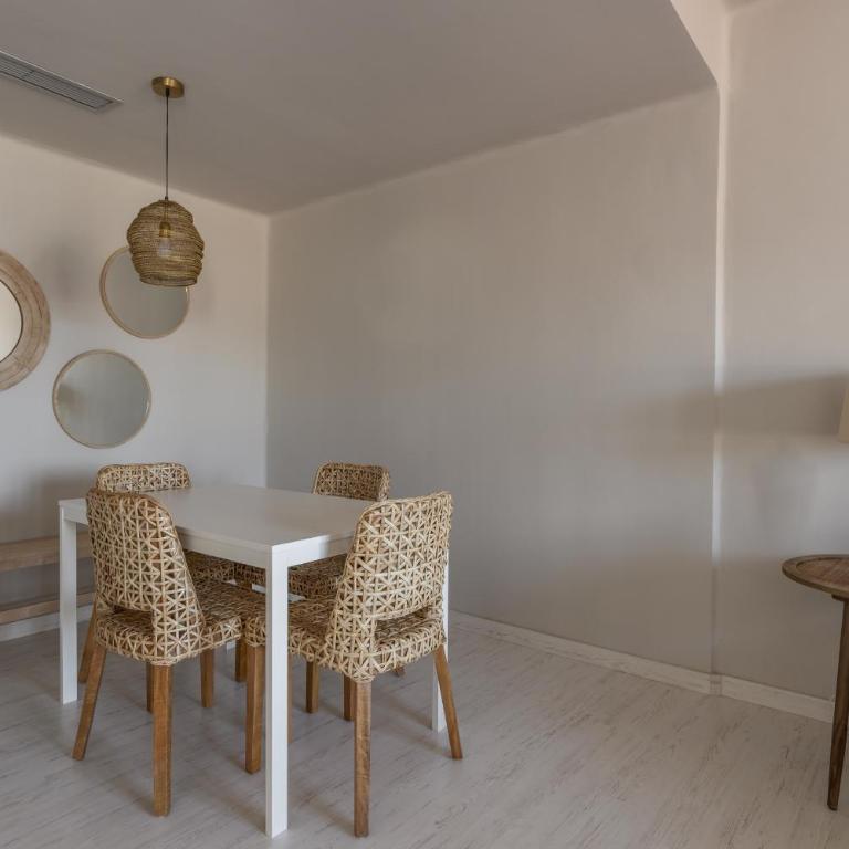 La Reserva - Two-Bedroom House - 8