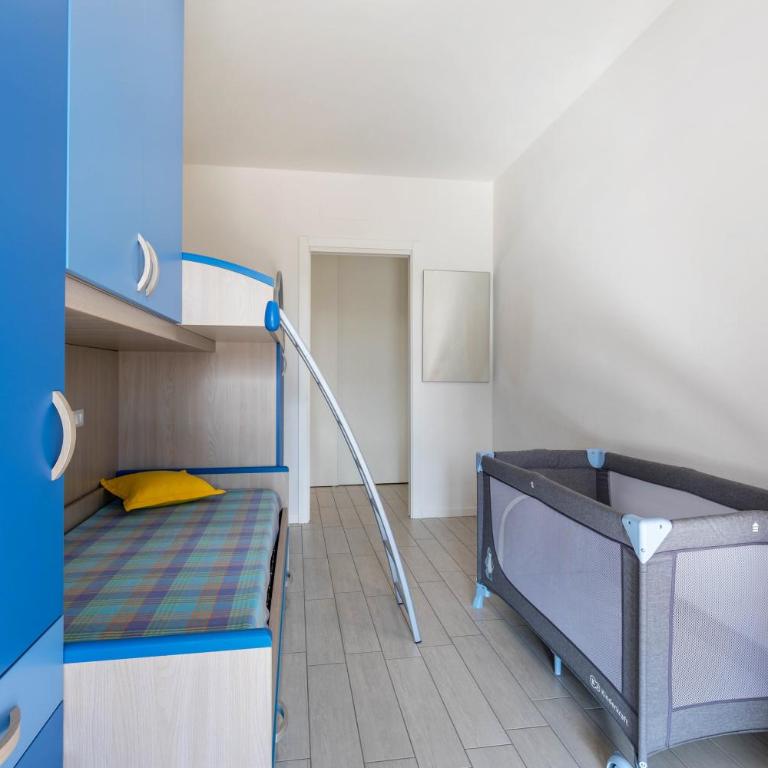 Delizioso Residence Vista Lago - Appartamento Deluxe con 2 Camere da Letto e Vista Giardino - 19