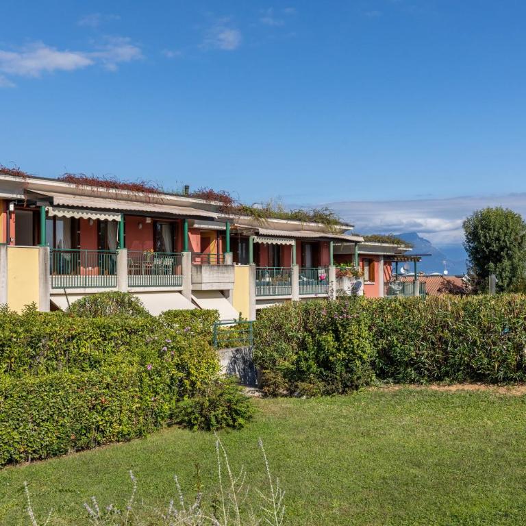 Delizioso Residence Vista Lago - Appartamento Deluxe con 2 Camere da Letto e Vista Giardino - 26