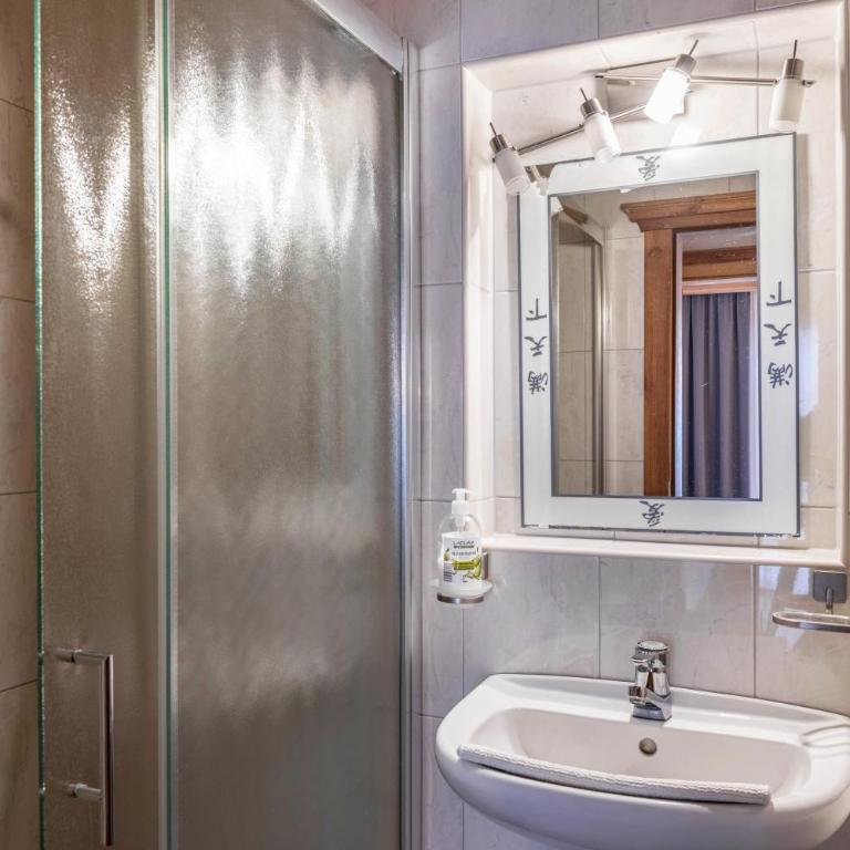 Schwüwong Sportapartments 12 - Deluxe-Apartment mit 2 Schlafzimmern und Gartenblick - 25
