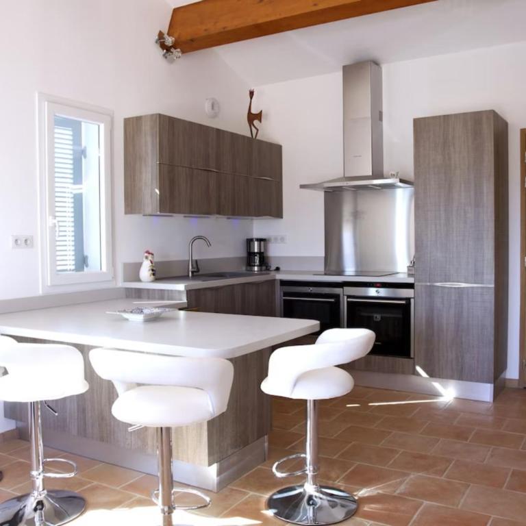 T3 coeur de Sanary - 100m du port - Deluxe Apartment mit Balkon und 2 Schlafzimmern - 9