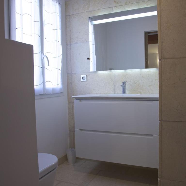 T3 coeur de Sanary - 100m du port - Deluxe Apartment mit Balkon und 2 Schlafzimmern - 13
