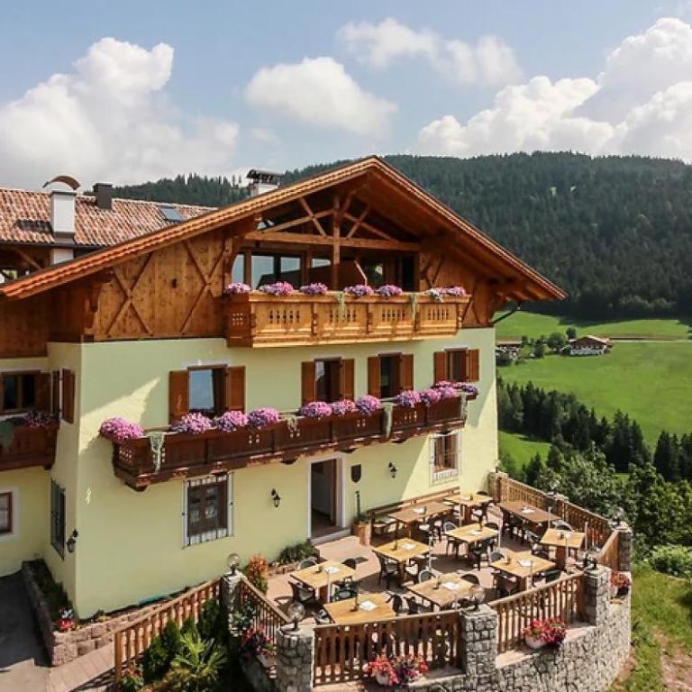 Eggerhof Familienparadies - Two-Bedroom Deluxe Apartment with Balcony - 6