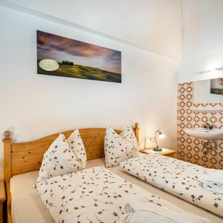 Eggerhof Familienparadies - Two-Bedroom Deluxe Apartment with Balcony - 8