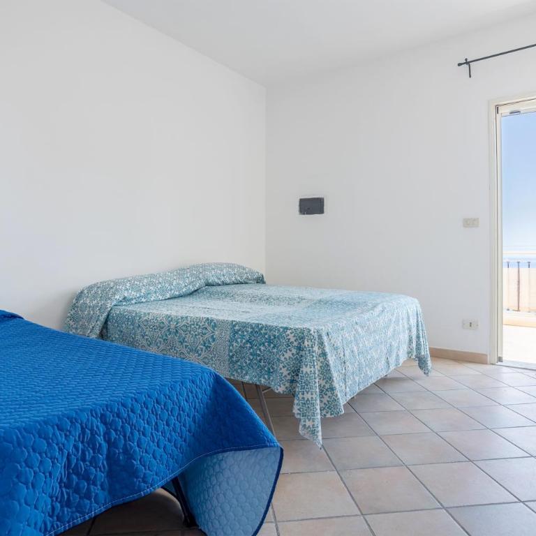 La Loggia sul Mare - Three-Bedroom House - 3