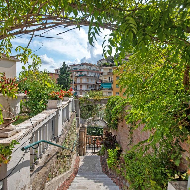 Fiordalisi - Appartamento Deluxe con 2 Camere da Letto e Vista Giardino - 1