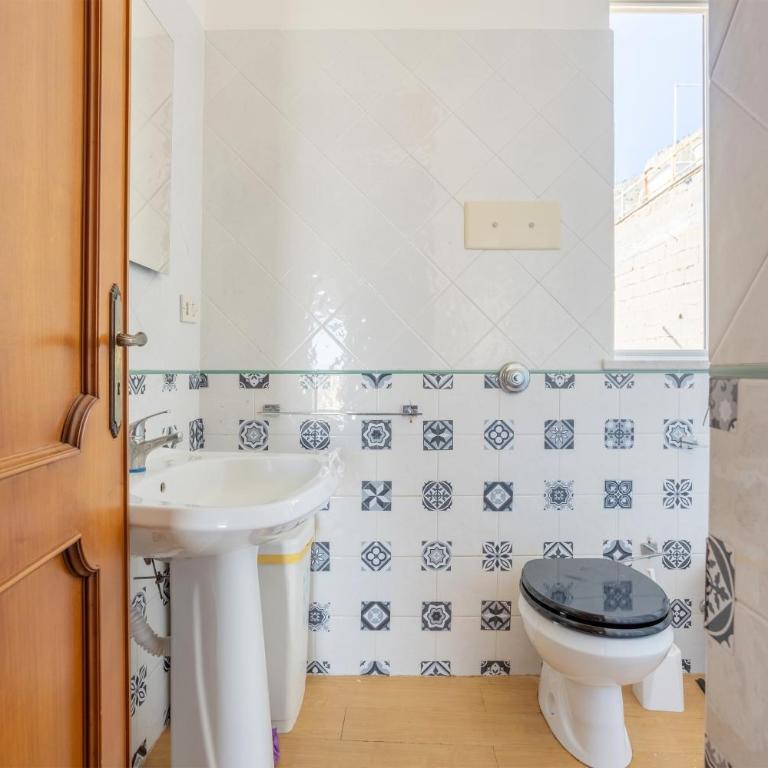 La Loggia sul Mare - Three-Bedroom House - 16