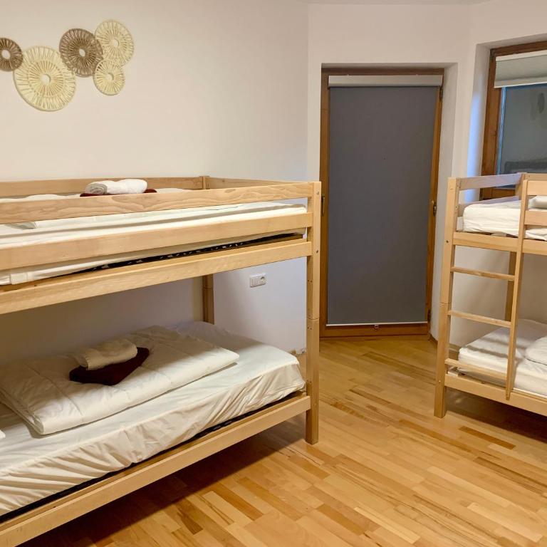 Haus Auner Top 1 - Premium Apartment mit 3 Schlafzimmern und Balkon - 16