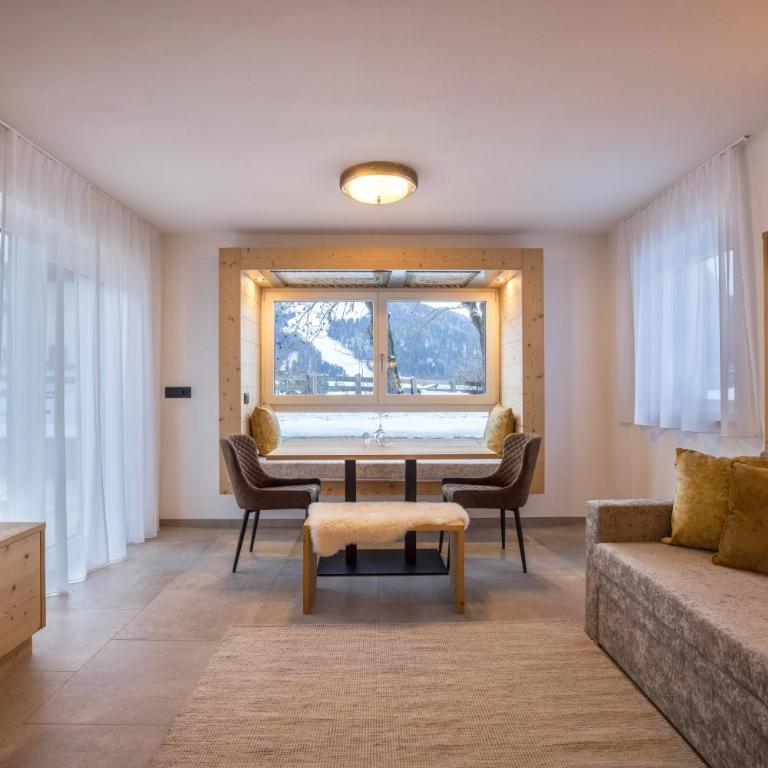 Apartments Armeri Black Dolomites - Appartamento Superior con 1 Camera da Letto e Balcone - 1