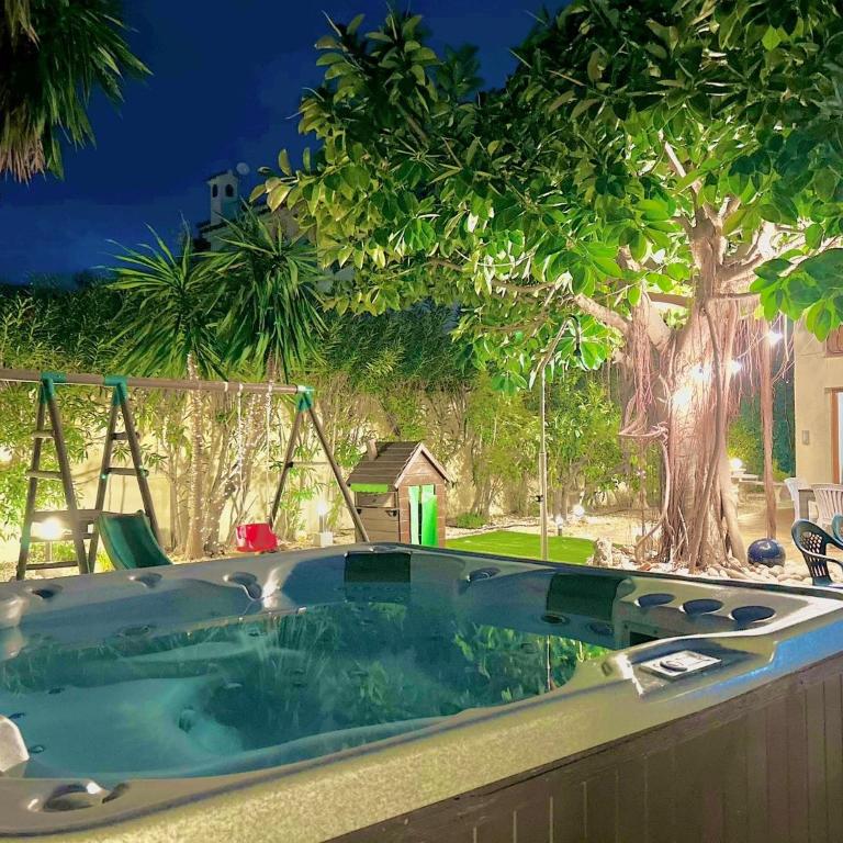 Casa Emilia - Villa with Garden View - 36