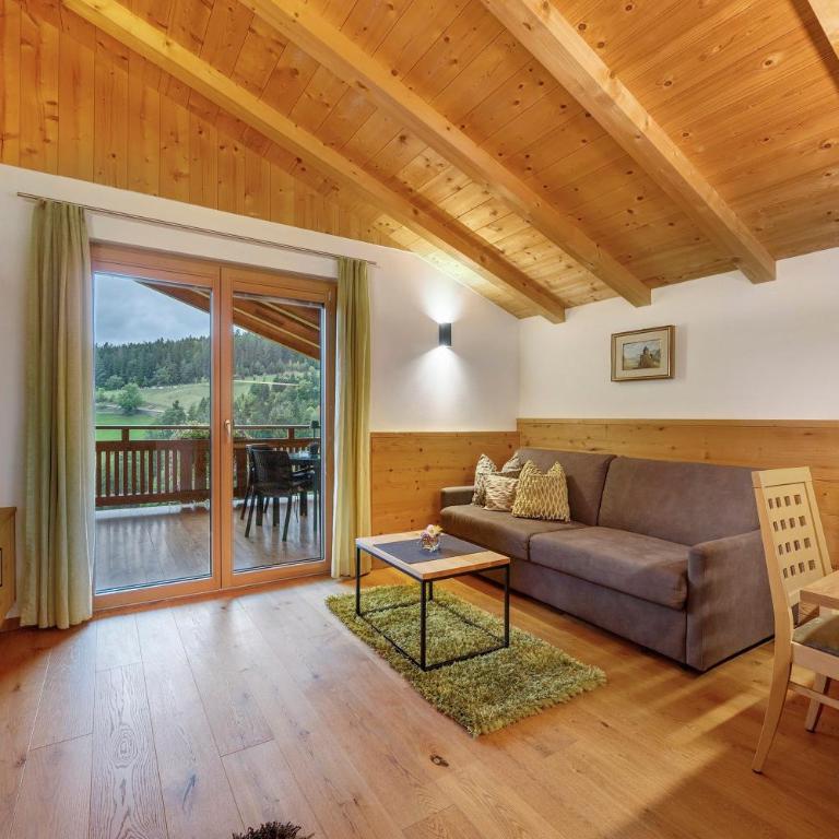 Thalerhof Appartement Christine - Deluxe Apartment mit Balkon und 2 Schlafzimmern - 1