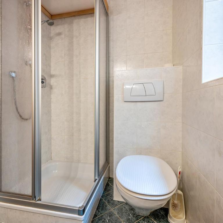 Lindenhof Apt 8 - Appartamento Deluxe con 2 Camere da Letto e Vista Giardino - 16