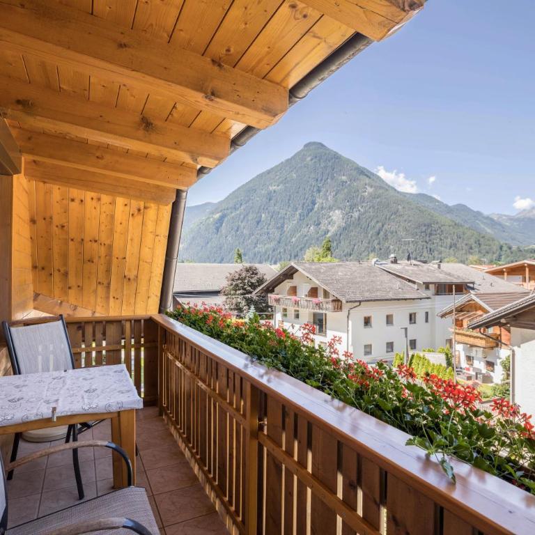 Apartment Kornblume - Mesnerhof - Superior Apartment mit 1 Schlafzimmer und Balkon - 1