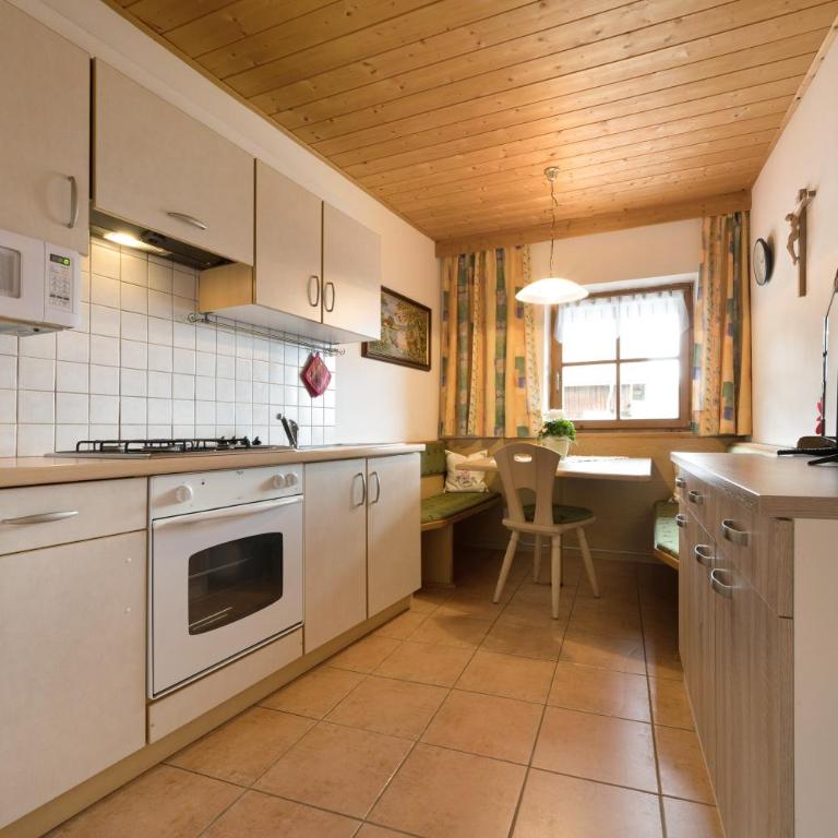 Apartment Dolomitenblick - Appartamento Deluxe con 2 Camere da Letto e Vista Giardino - 3