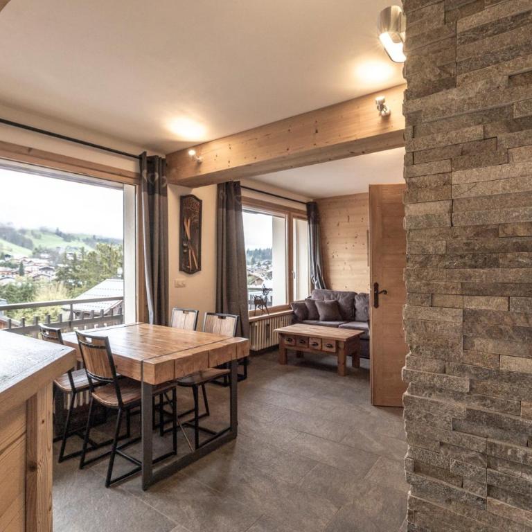 Appartement au centre de megève - Two-Bedroom Deluxe Apartment with Balcony - 17