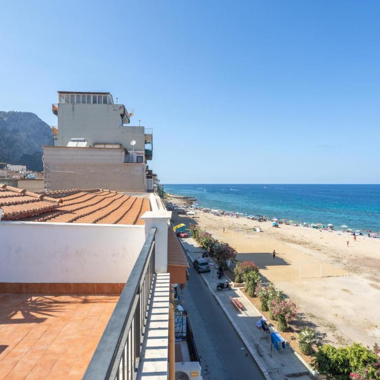 Finestra Sul Mare - Two-Bedroom House - 27
