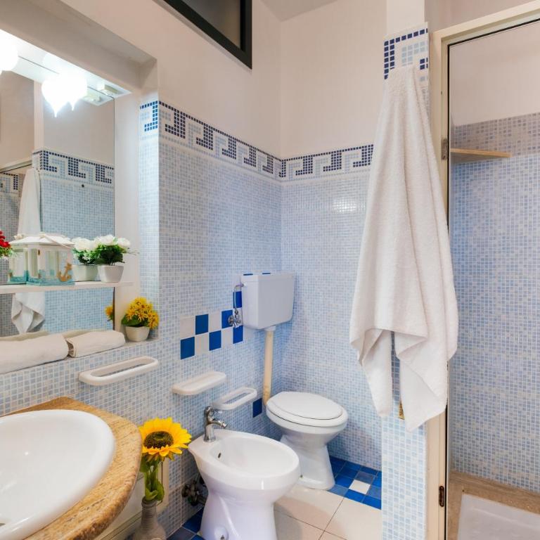 Blue House in Villa Con Piscina - One-Bedroom House - 15