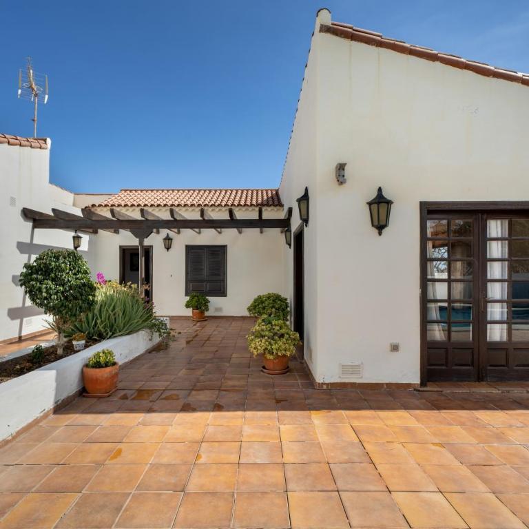 3-bedroom Villa in Golf del Sur - Villa con vistas al jardín - 32