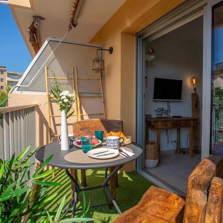 Studio Golfe de Saint Tropez - Studio with Balcony - 5