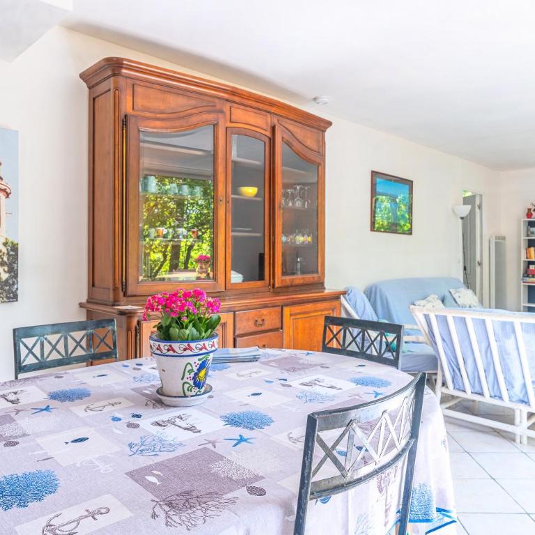 Logement T3, Dune du Pilat à 5 km - Two-Bedroom Deluxe Apartment with Garden View - 8