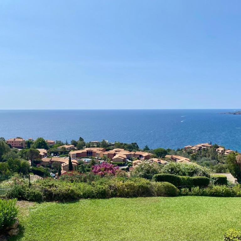Vue Mer Et Jardin - Studio - Vue sur Mer - 11