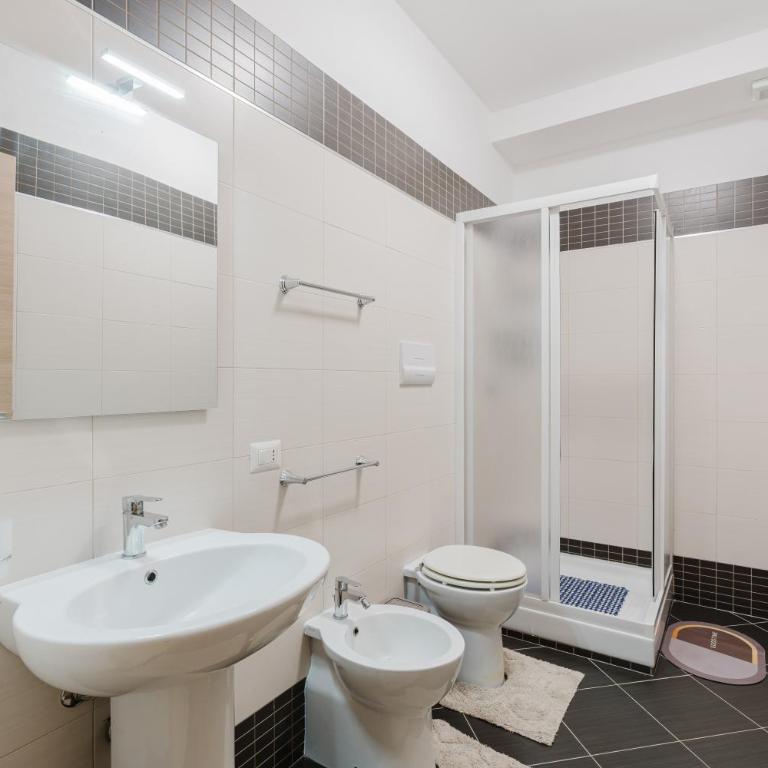 Casa Mea - Appartamento con 3 Camere da Letto e Vista Acqua - 11