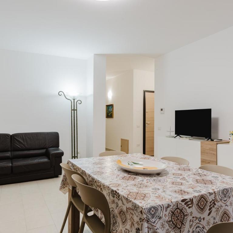 Casa Mea - Appartamento con 3 Camere da Letto e Vista Acqua - 19