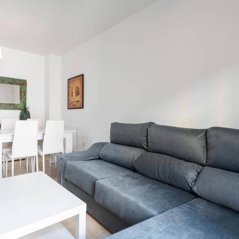 Town Apartment in Fuengirola Centre - Apartamento Deluxe de 2 dormitorios con balcón - 5