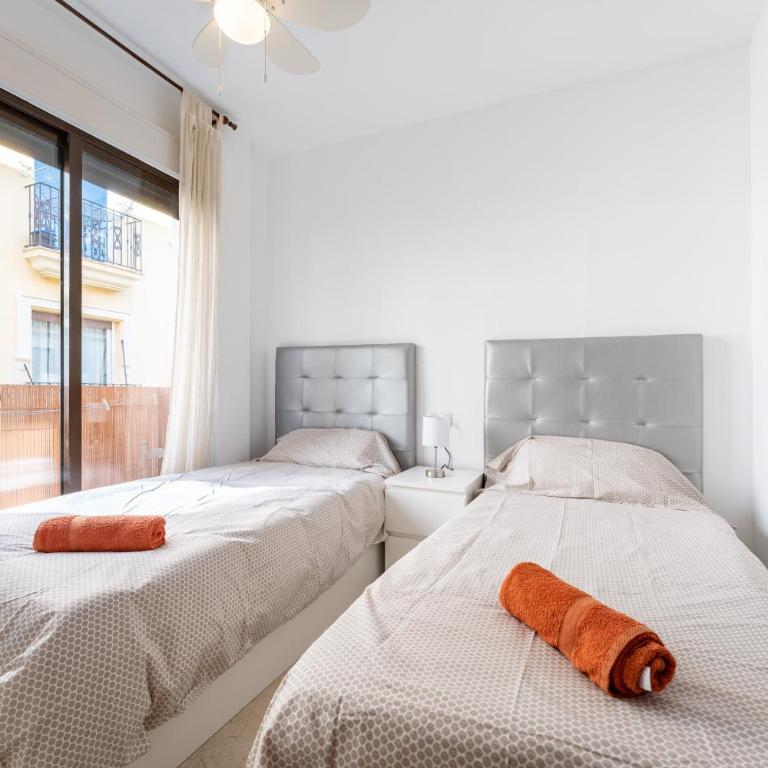 Town Apartment in Fuengirola Centre - Apartamento Deluxe de 2 dormitorios con balcón - 18