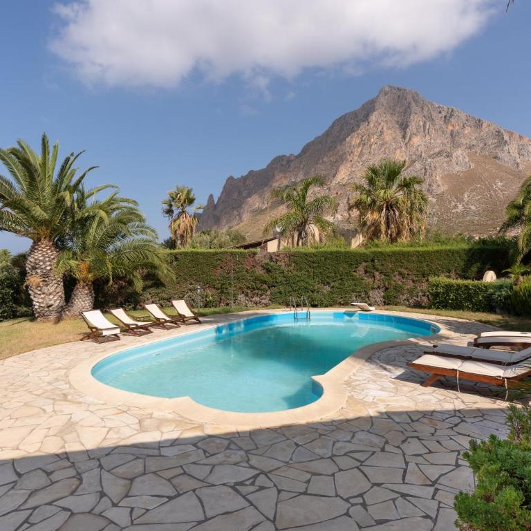Amazing sunset with swimming pool - Villa con Vista Mare - 1