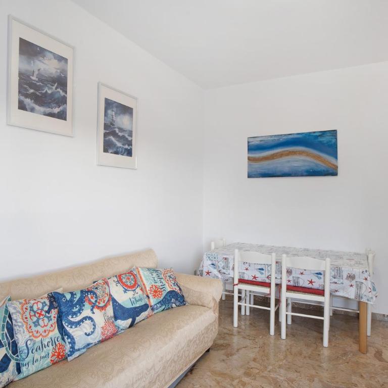 Albenga Mary 43 6 - Appartamento Premium con 3 Camere da Letto e Balcone - 4