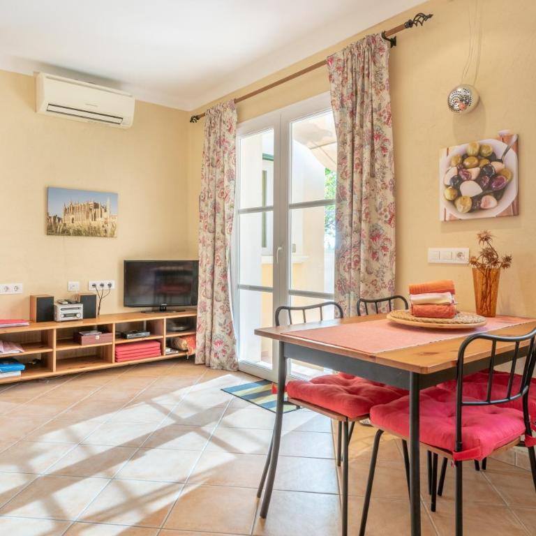 Apartamento Llimonera - One-Bedroom Apartment with Garden View - 11