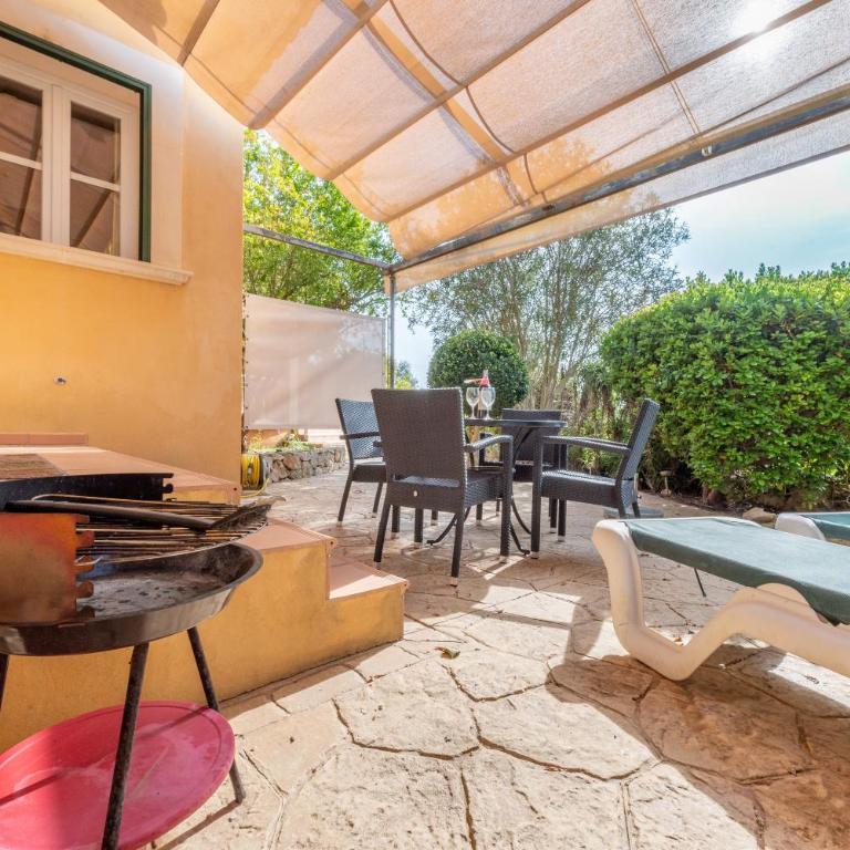 Apartamento Llimonera - One-Bedroom Apartment with Garden View - 4