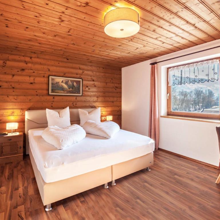 Ferienwohnung Brugger 6 Personen - Premium Apartment mit 3 Schlafzimmern und Balkon - 2
