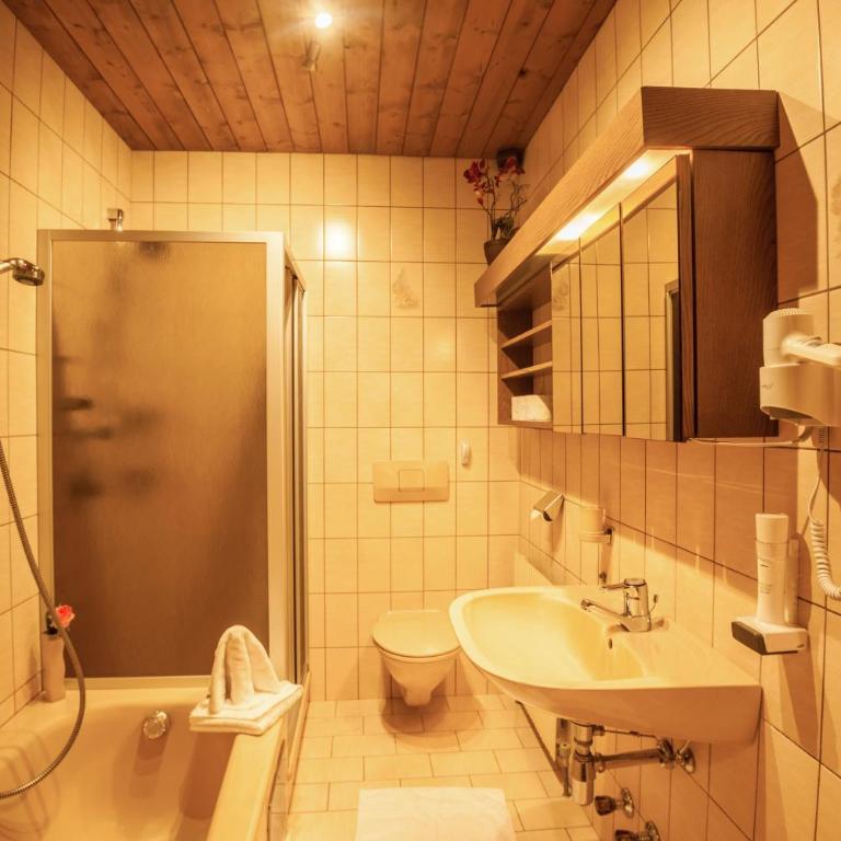 Ferienwohnung Brugger 6 Personen - Premium Apartment mit 3 Schlafzimmern und Balkon - 14
