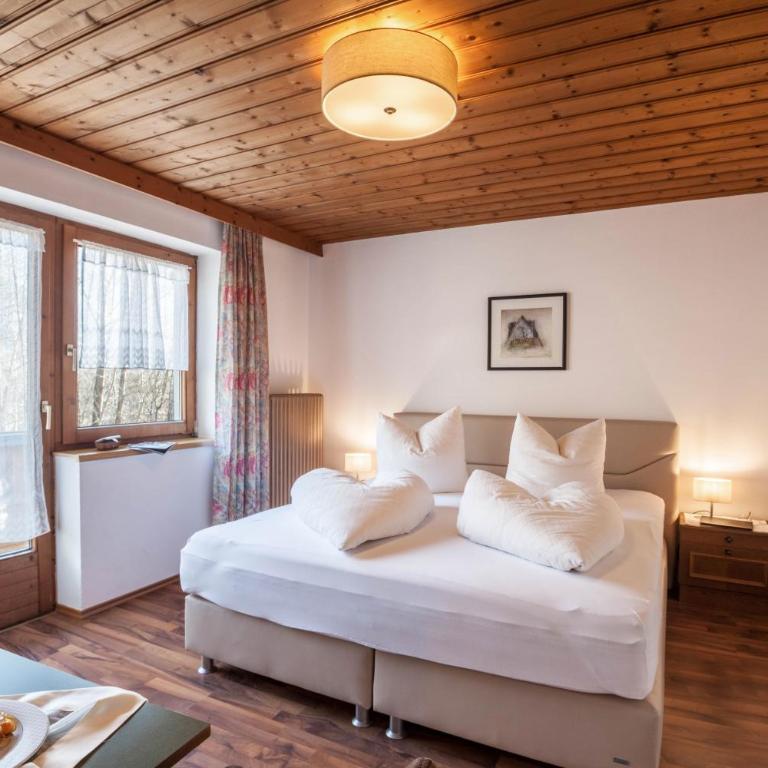 Ferienwohnung Brugger 6 Personen - Premium Apartment mit 3 Schlafzimmern und Balkon - 15