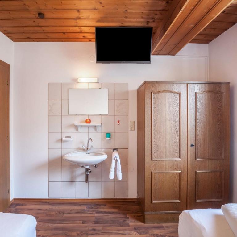 Ferienwohnung Brugger 6 Personen - Premium Apartment mit 3 Schlafzimmern und Balkon - 13