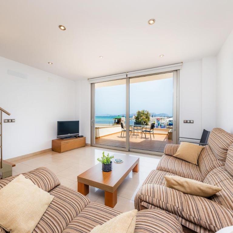 Casa Mulet - Three-Bedroom House - 6