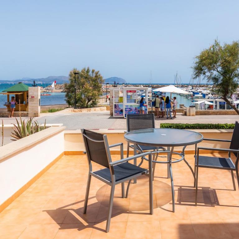 Casa Mulet - Three-Bedroom House - 2