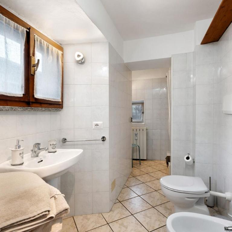 Casa Elisa - Appartamento Superior con 1 Camera da Letto e Balcone - 13