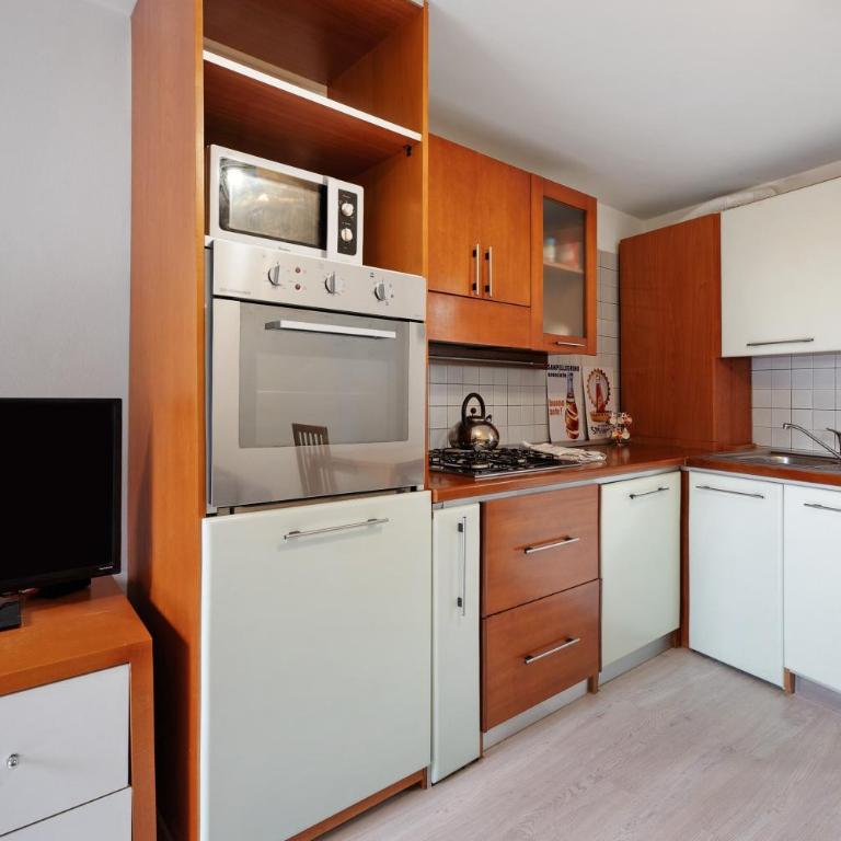 Casa Elisa - Appartamento Superior con 1 Camera da Letto e Balcone - 7
