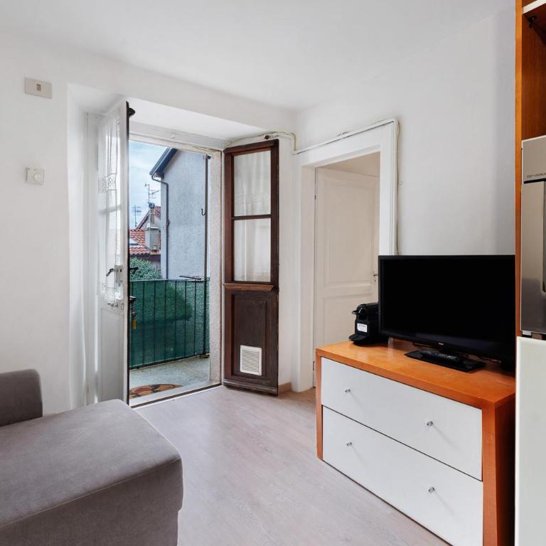 Casa Elisa - Appartamento Superior con 1 Camera da Letto e Balcone - 8