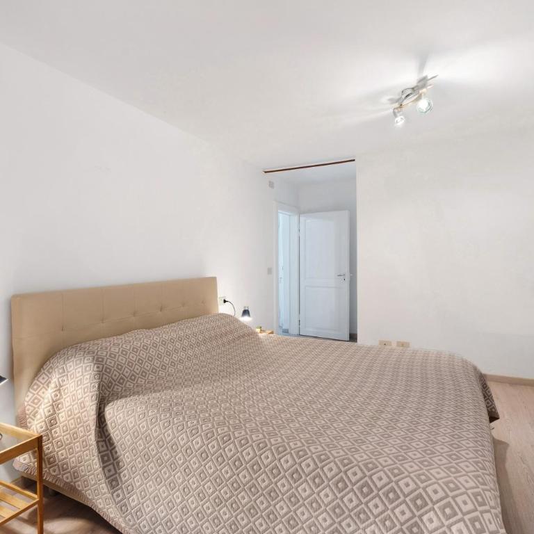 Casa Elisa - Appartamento Superior con 1 Camera da Letto e Balcone - 5
