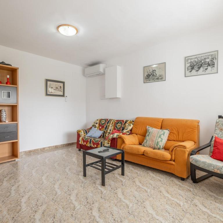 Casa Teresa Deltebre - Three-Bedroom House - 18