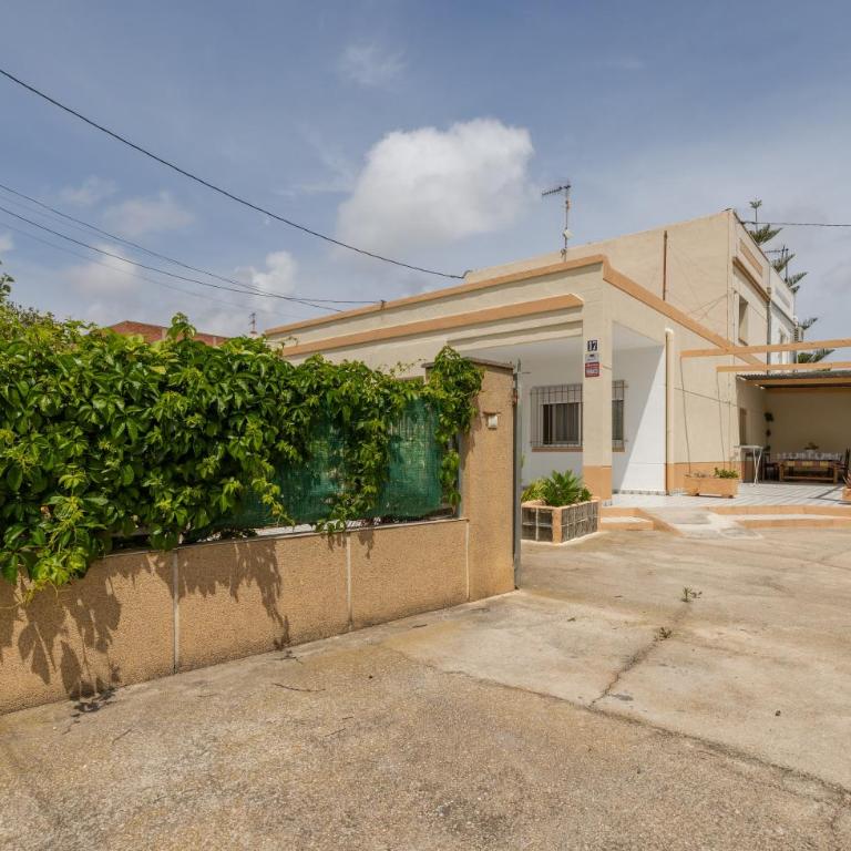 Casa Teresa Deltebre - Three-Bedroom House - 24