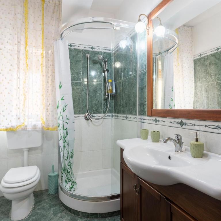 Casa Blanco - Two-Bedroom House - 12