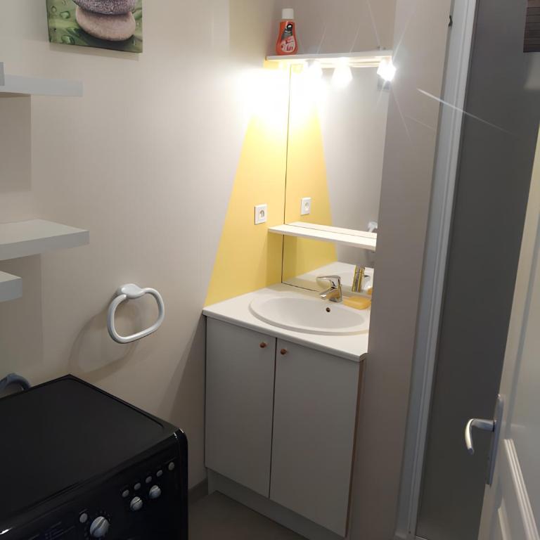 Votre Cocon à Cauterets - Appartement Supérieur - Vue sur Ville - 9